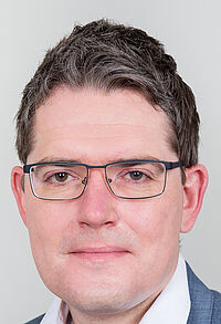Dr. Steffen Ortmann